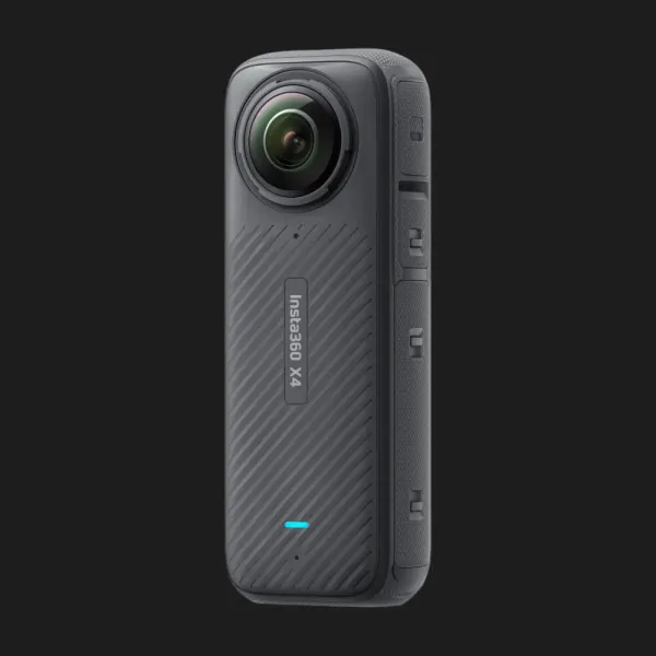 Екшн-камера Insta360 X4