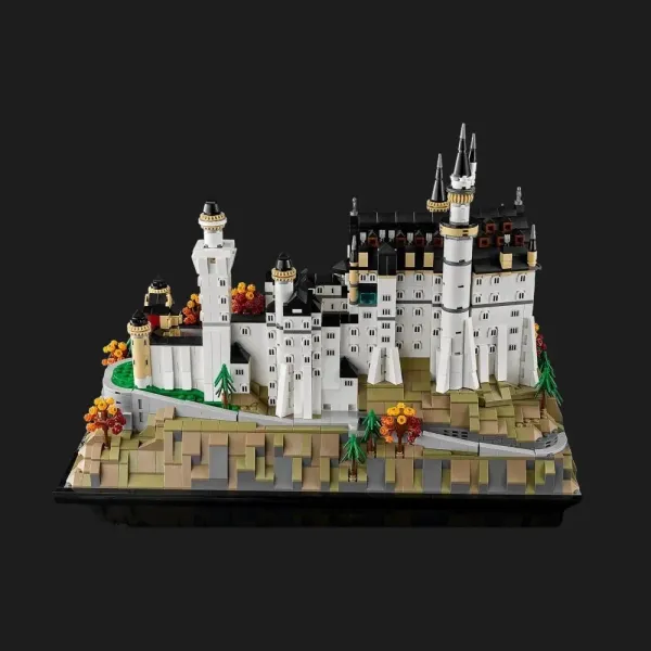 Конструктор LEGO Architecture Замок Нойшванштайн (21063)