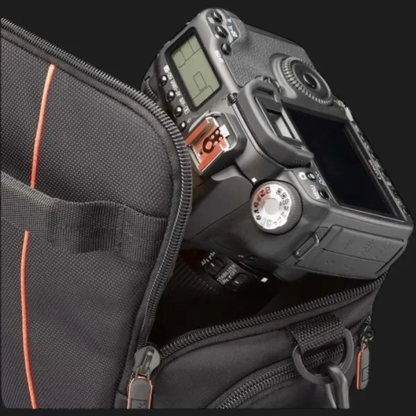 Фото сумка LOGIC DCB304K для цифрових фотокамер