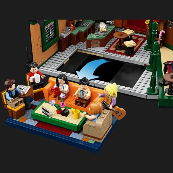 Конструктор LEGO Ideas Центральна кав'ярня (21319)